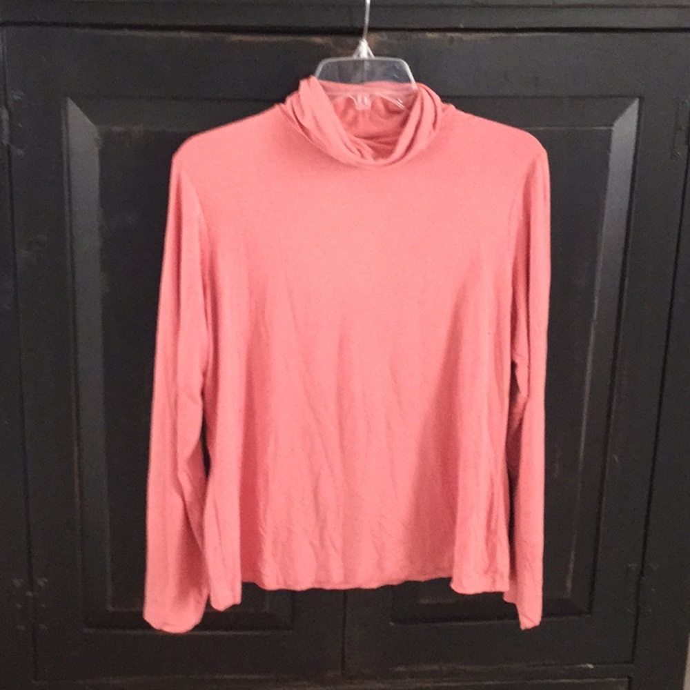 Kate Hill peach stretchy turtleneck.